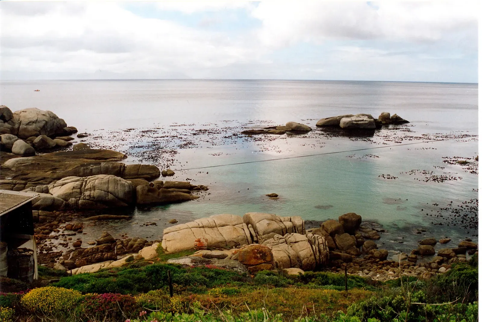 Rocky shoreline and calm inlet at the south entry point of Castle Rocks — Cape Town