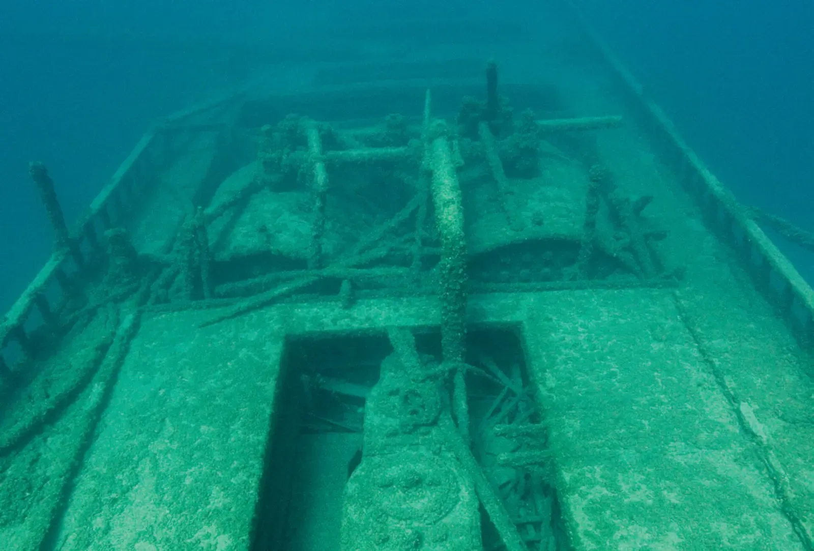 Close view of the Grecian's engine and boilers exposed where the deckhouse has collapsed away — Thunder Bay